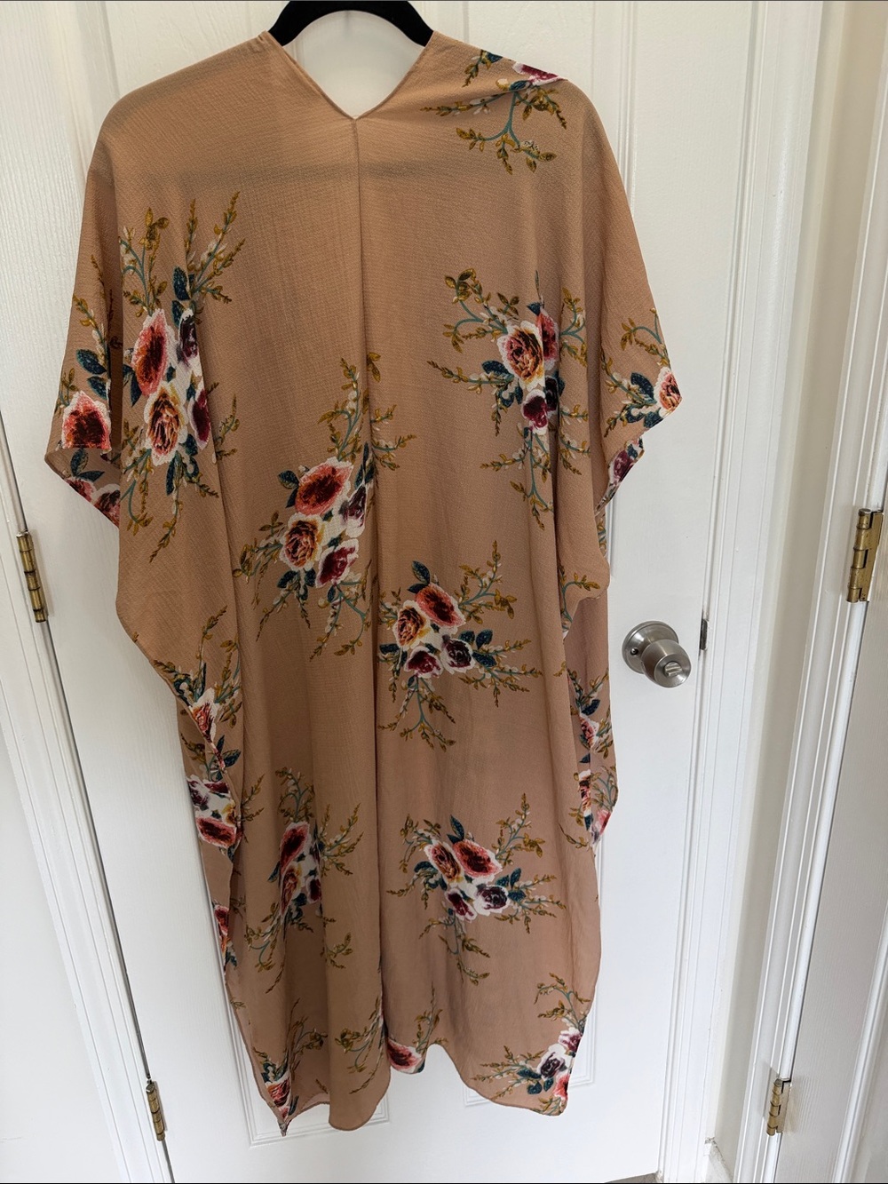 Floral Duster Kimono in Blush Tan - Picture 4 of 7